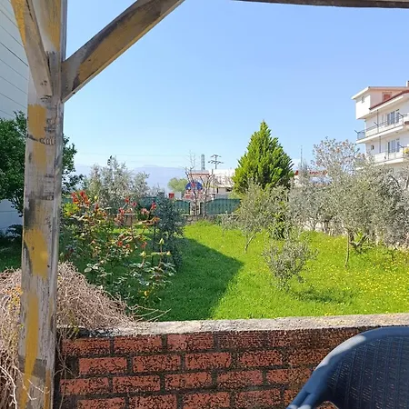 וילה Living House