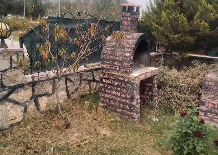 Living House Vilă Salihli